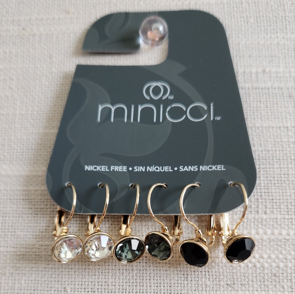 🆕️MINICCI- Goldtone with Glass Stones Earrings